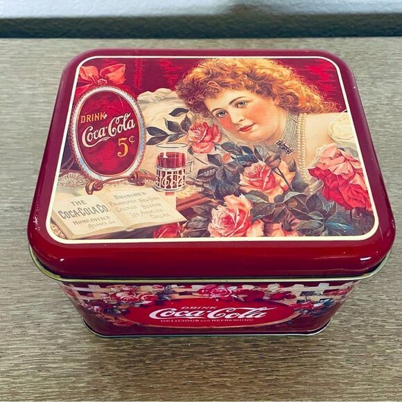 Vintage Coca Cola Floral Rose Tin Metal Box - Picture 1 of 6